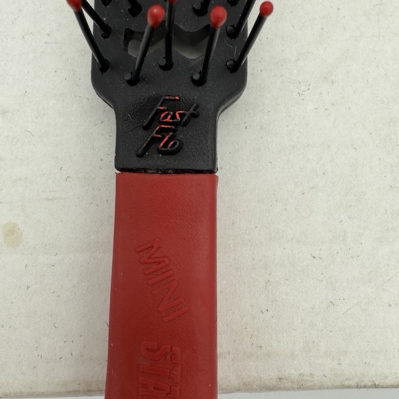 Vintage Cricket Static Free Mini Fast Flo Vent Hair Brush Blow Drying Detangling - Picture 4 of 4